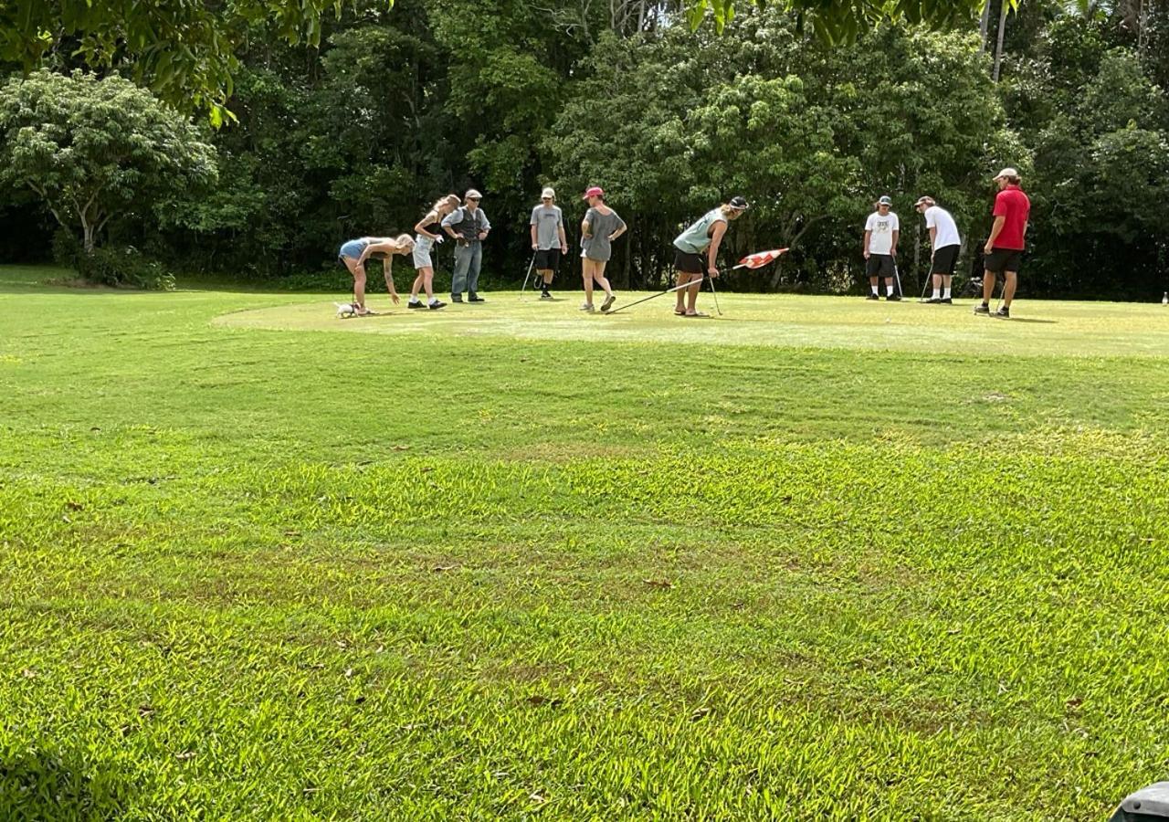 Sunshine Coast Retreat Your Own Private Golf Course Diddillibah 外观 照片