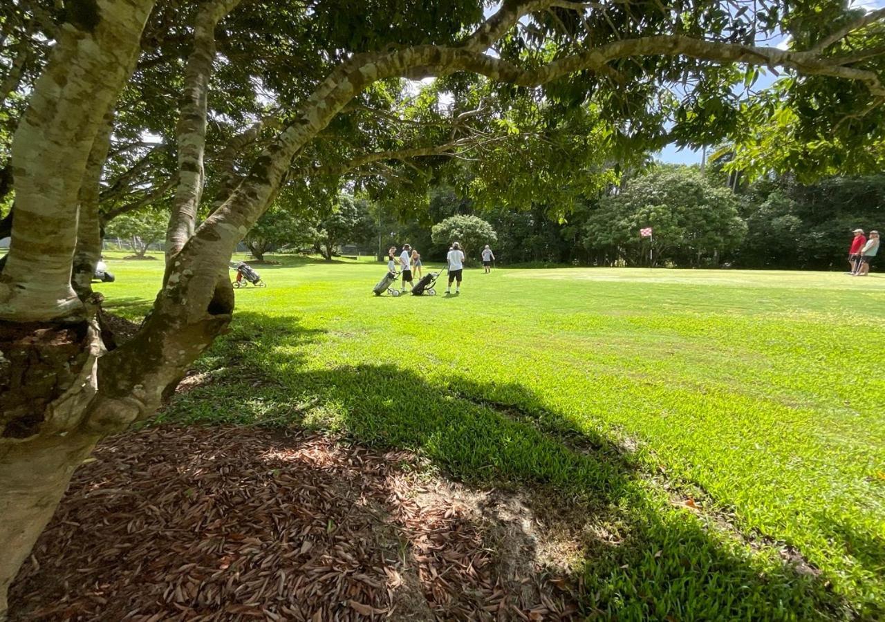 Sunshine Coast Retreat Your Own Private Golf Course Diddillibah 外观 照片
