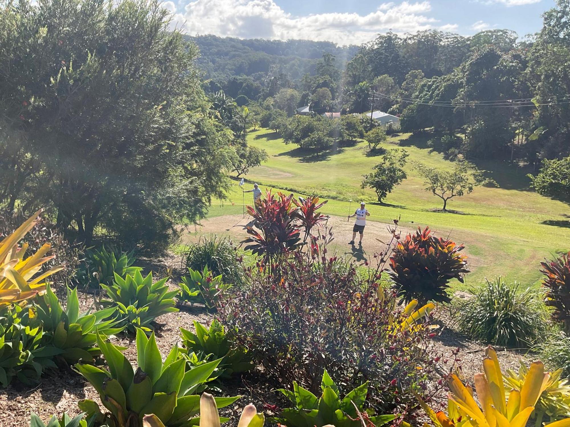 Sunshine Coast Retreat Your Own Private Golf Course Diddillibah 外观 照片