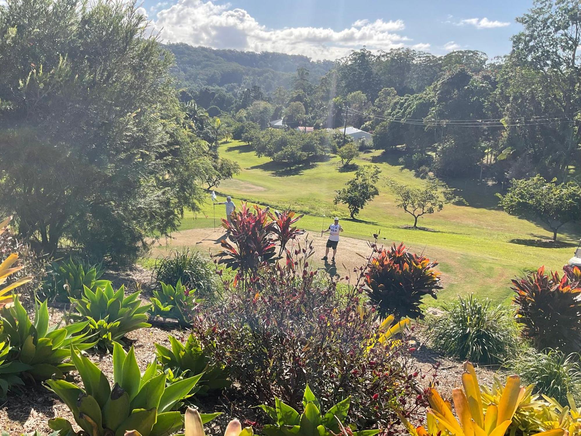 Sunshine Coast Retreat Your Own Private Golf Course Diddillibah 外观 照片